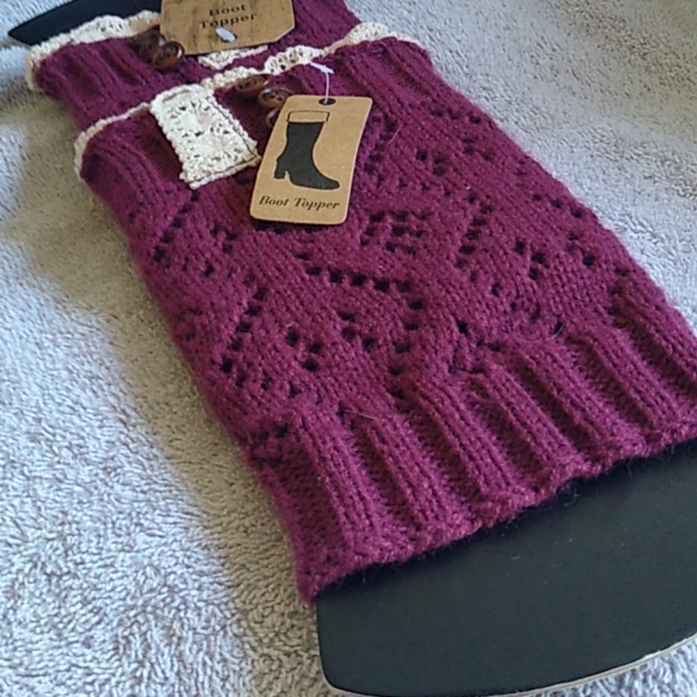 Burgundy woman's boot topper